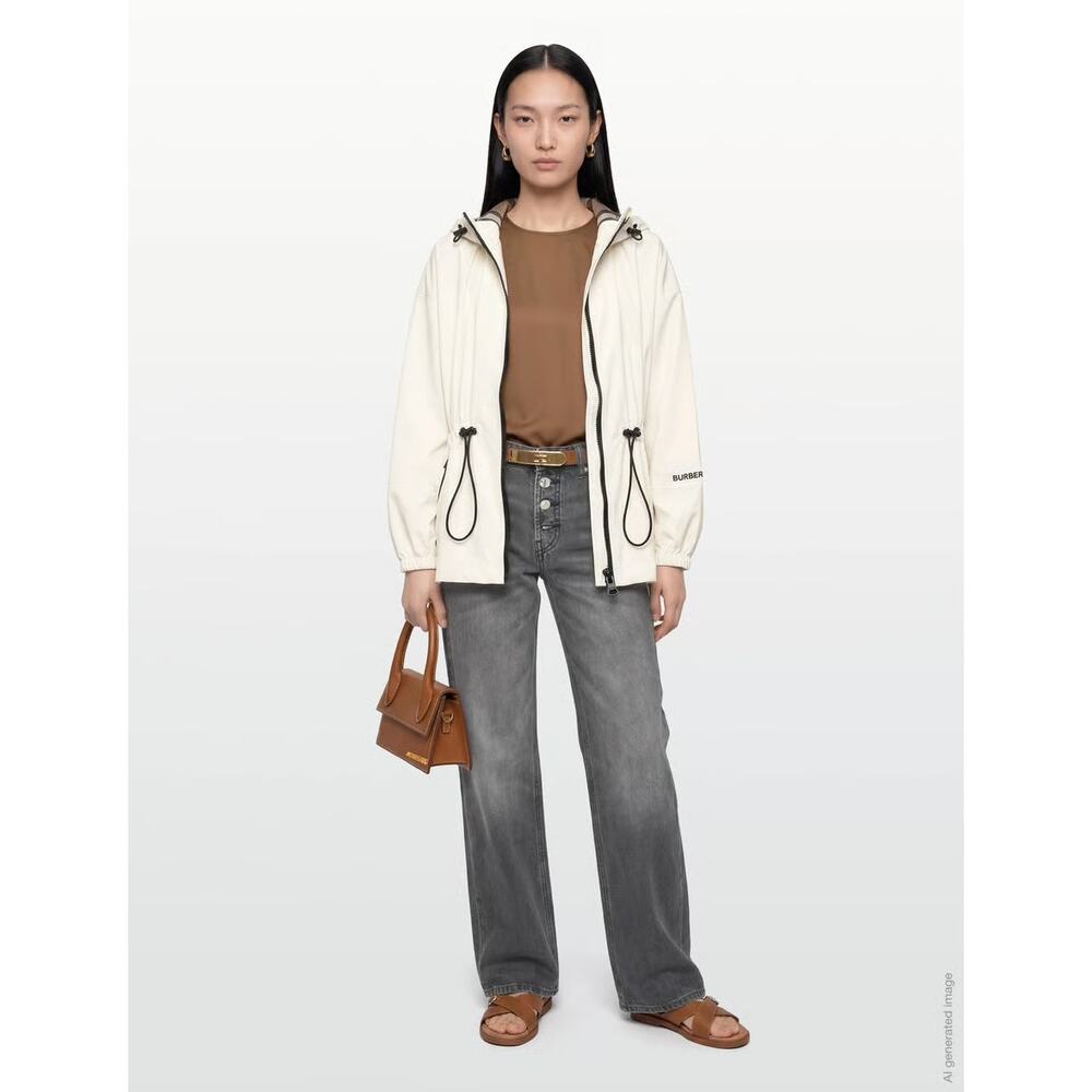 NWT Burberry Birley Hooded Rain Jacket Windbreaker Frosted Vanilla US 4